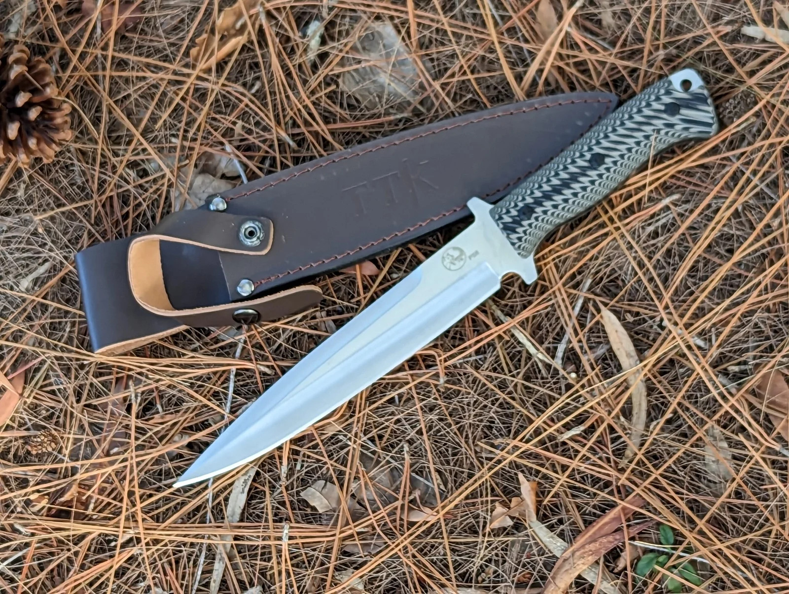 Tassie Tiger Knives Fixed Blade Hunting / Camp Knife with Micarta